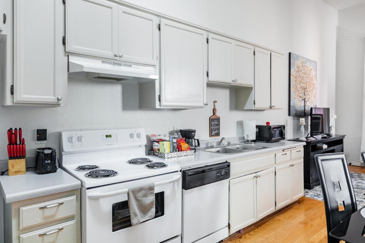 Gaslamp 2Bdrm - W Parking & 4 Beds #204 Hotel Сан Диего Екстериор снимка